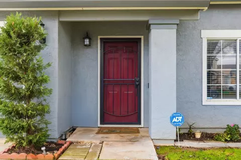 Entry Way - 3904 Creedmoor Ave, Modesto, CA 95357 photo 1 of 6