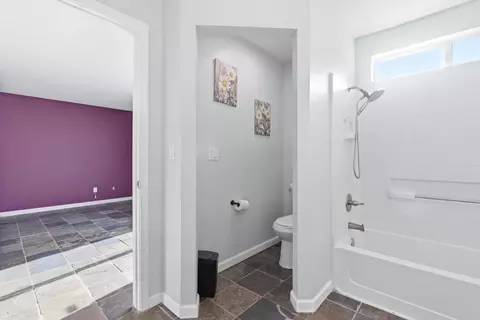 Entry Way - 3904 Creedmoor Ave, Modesto, CA 95357 photo 4 of 6