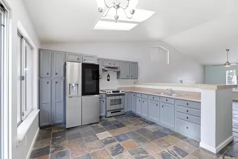 Kitchen - 3904 Creedmoor Ave, Modesto, CA 95357 photo 1 of 2