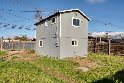 Exterior - 521 Imperial Ave, Modesto, CA 95358 photo 8 of 10
