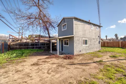 Exterior - 521 Imperial Ave, Modesto, CA 95358 photo 7 of 10