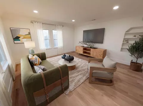 Living - 900 Trinity Ave, Chowchilla, CA 93610 photo 1 of 1