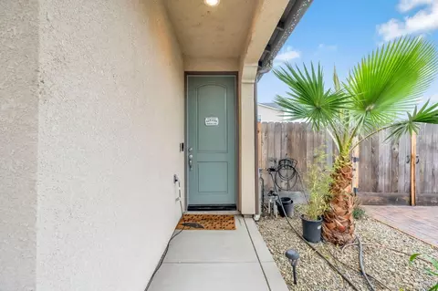 888 Descanso Ave, Clovis, CA 93619 photo 2