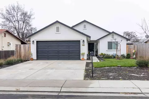 928 Alamo Ave, Modesto, CA 95351