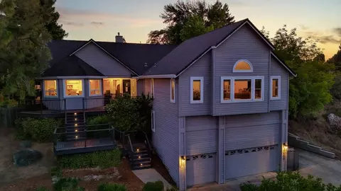 3300 Woodleigh Ln, Cameron Park, CA 95682