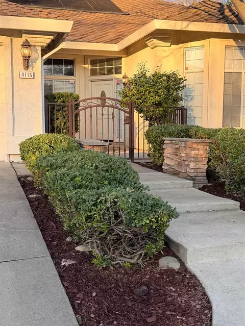4115 Copper Hill Ct, Antelope, CA 95843 photo 3