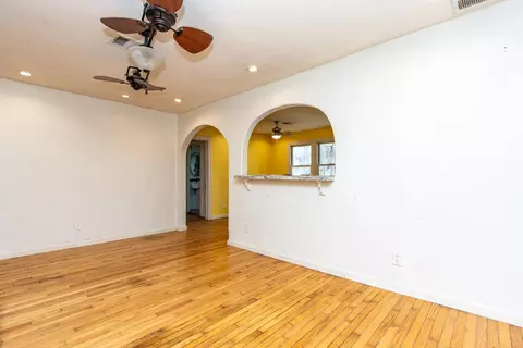 Living - 4342 Vassar Ave, Merced, CA 95341 photo 5 of 7