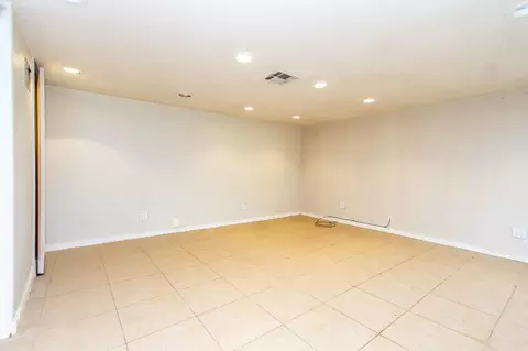 Living - 4342 Vassar Ave, Merced, CA 95341 photo 3 of 7