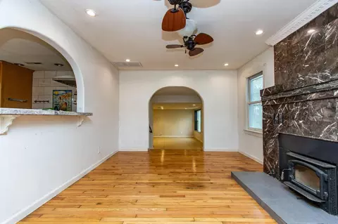Living - 4342 Vassar Ave, Merced, CA 95341 photo 2 of 7