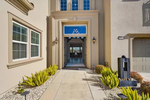 Entry Way - 812 Fallen Log Ct, Rocklin, CA 95765 photo 1 of 9