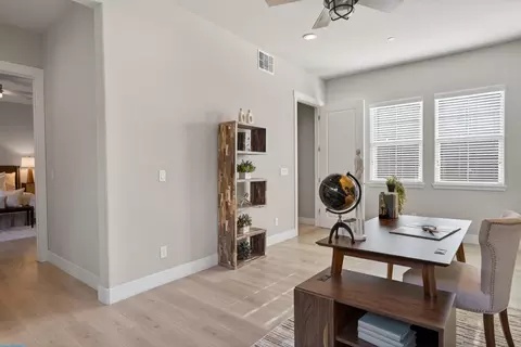 Entry Way - 812 Fallen Log Ct, Rocklin, CA 95765 photo 5 of 9