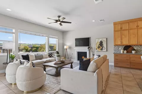 Other - 812 Fallen Log Ct, Rocklin, CA 95765 photo 3 of 17
