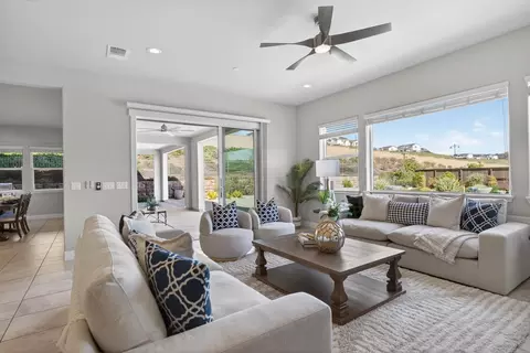 Living - 812 Fallen Log Ct, Rocklin, CA 95765 photo 1 of 1