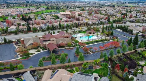 View/Area - 812 Fallen Log Ct, Rocklin, CA 95765 photo 6 of 7