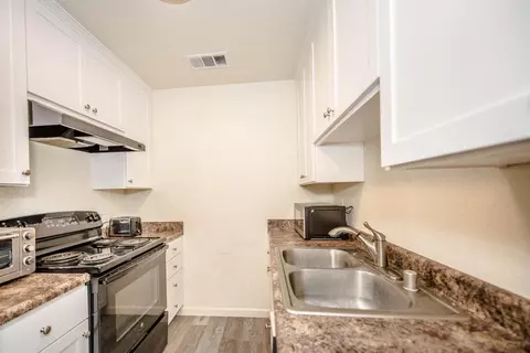 6400 66th Ave #14, Sacramento, CA 95823