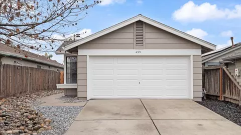Exterior - 435 W Clover Rd, Tracy, CA 95376 photo 5 of 5