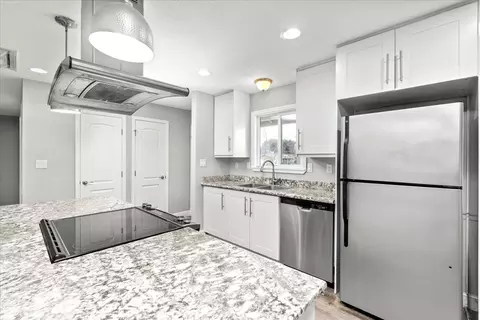 Kitchen - 20381 Nashua Rd, Sonora, CA 95370 photo 2 of 2