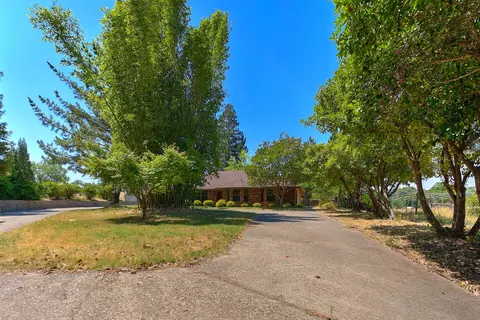 Exterior - 5990 Barton Rd, Loomis, CA 95650 photo 8 of 21