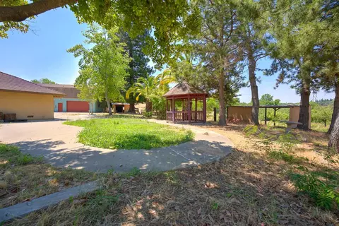 Exterior - 5990 Barton Rd, Loomis, CA 95650 photo 14 of 21