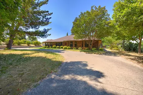 Exterior - 5990 Barton Rd, Loomis, CA 95650 photo 2 of 21
