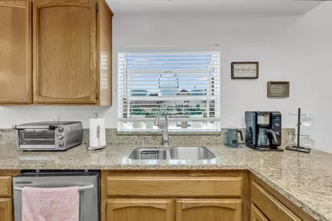 323 Emerald Oak Dr, Galt, CA 95632 photo 15