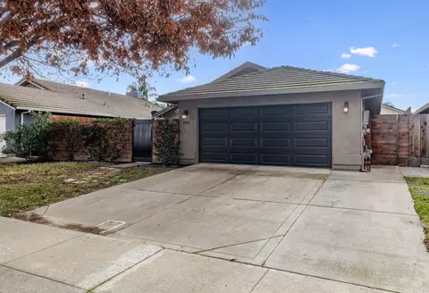 3904 Gatesville Ave, Modesto, CA 95357 photo 2