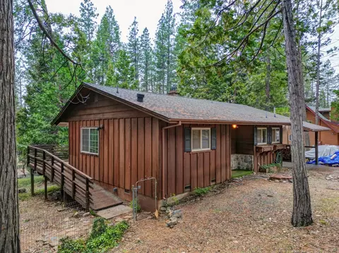 2301 Mustang Rd, Arnold, CA 95223 photo 2