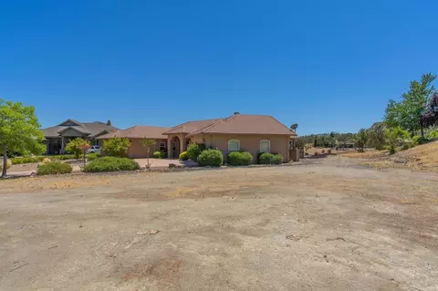 Exterior - 10 Flagstone Ct, Copperopolis, CA 95228 photo 4 of 6