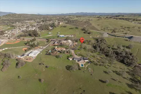 668 Murphys Grade Rd, Angels Camp, CA 95222