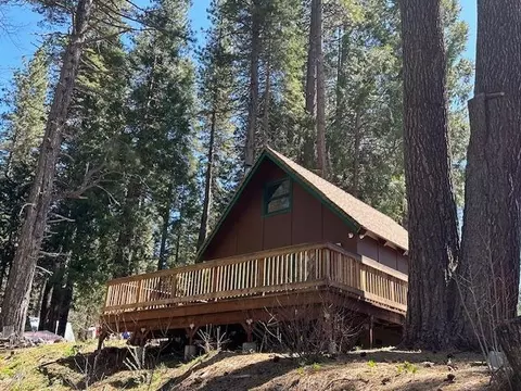 3721 Meadow Ln, Dorrington, CA 95223 photo 1