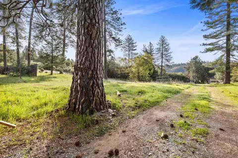 6024 Fullen Rd, Murphys, CA 95247 photo 2