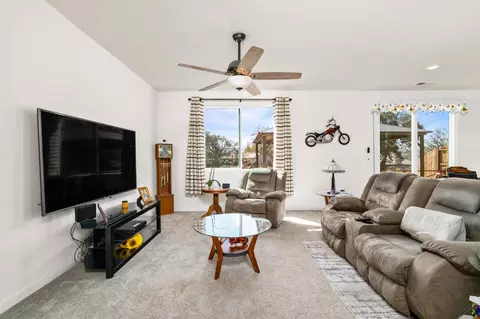 208 Raccoon Hollow Loop, Copperopolis, CA 95228 photo 15