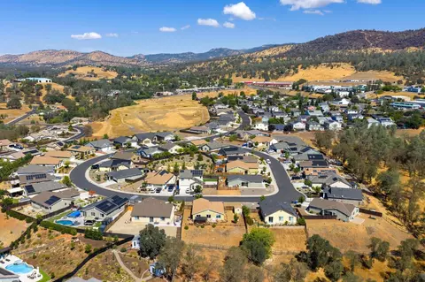 208 Raccoon Hollow Loop, Copperopolis, CA 95228 photo 13