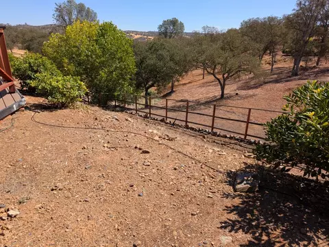 208 Raccoon Hollow Loop, Copperopolis, CA 95228 photo 10
