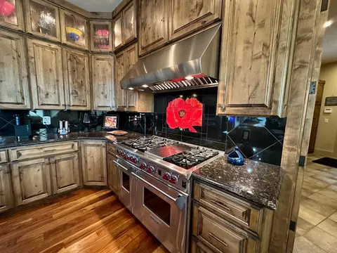 Kitchen - 131 Sanguinetti Ct, Copperopolis, CA 95228 photo 2 of 4