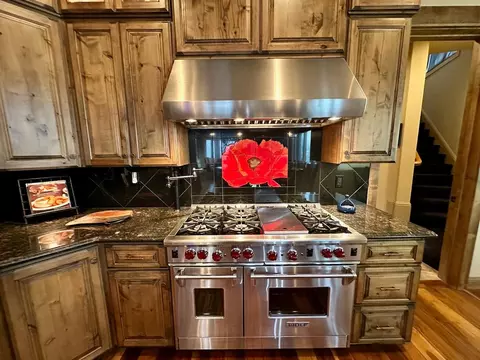 Kitchen - 131 Sanguinetti Ct, Copperopolis, CA 95228 photo 3 of 4