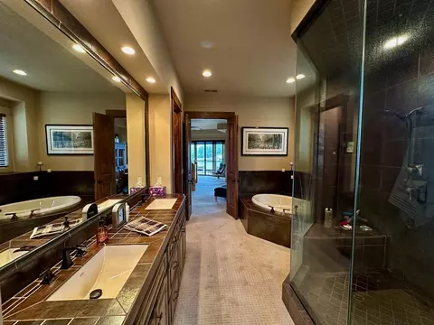 Bath - 131 Sanguinetti Ct, Copperopolis, CA 95228 photo 4 of 10