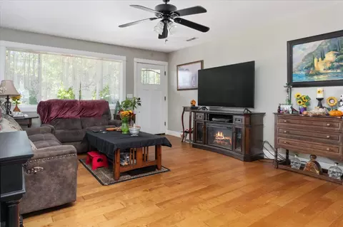 Living - 626 Williams St, Murphys, CA 95247 photo 1 of 1