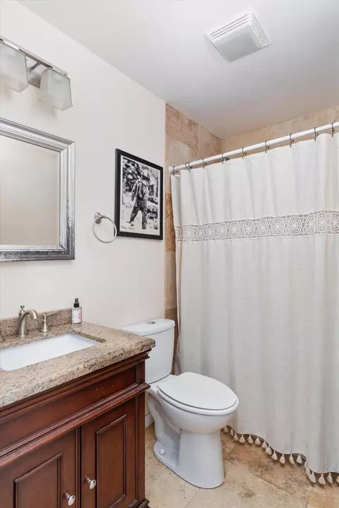 Bath - 626 Williams St, Murphys, CA 95247 photo 2 of 2
