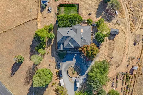 2245 Mills Ct, San Andreas, CA 95249 photo 3