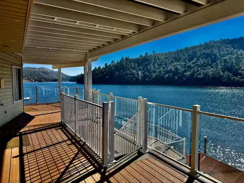 Exterior - 954 Poker Flat Rd, Copperopolis, CA 95228 photo 2 of 9