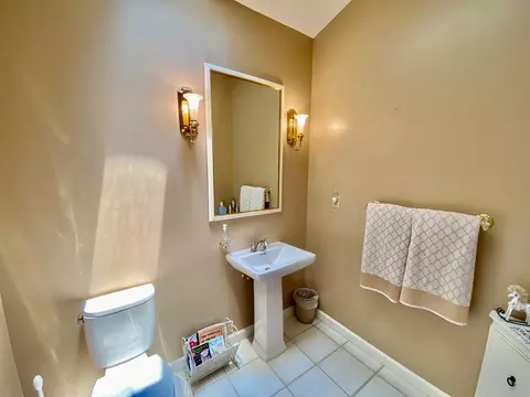 Bath - 954 Poker Flat Rd, Copperopolis, CA 95228 photo 1 of 4
