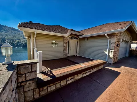 Exterior - 954 Poker Flat Rd, Copperopolis, CA 95228 photo 8 of 9