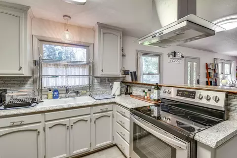 Kitchen - 2273 Flanders Dr, Arnold, CA 95223 photo 3 of 3