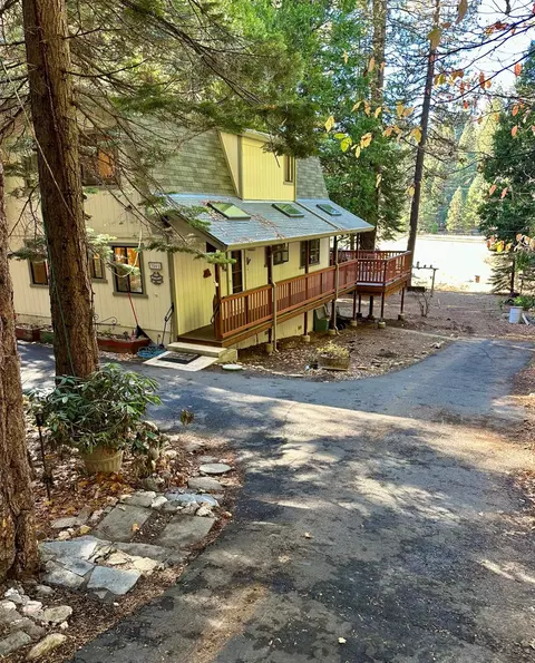 3561 Highway 4, Arnold, CA 95223