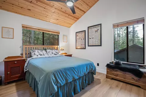 Bedroom - 2729 Mokelumne Rd, Arnold, CA 95223 photo 7 of 9