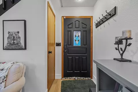Entry Way - 2729 Mokelumne Rd, Arnold, CA 95223 photo 4 of 4