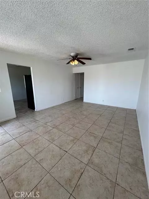 1717 Merced St, Madera, CA 93638 photo 4