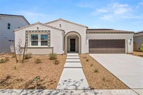 637 Stone Crest Ave, Madera, CA 93636 photo 1