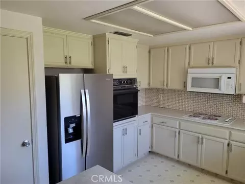 2368 Beechwood Way, Madera, CA 93637 photo 4